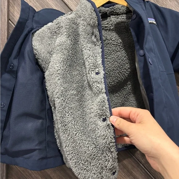 Patagonia Baby 3-in-1 Jacket in Navy and Gray - Picture 6 of 6